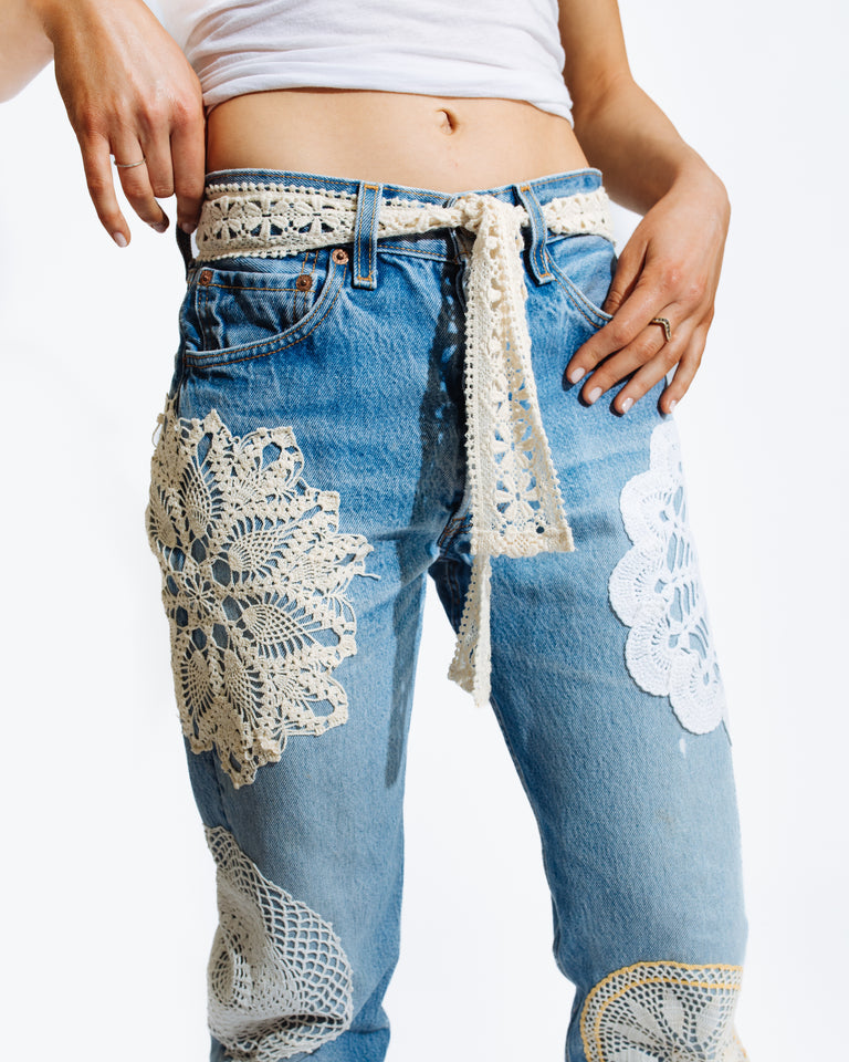 Lacework Jean